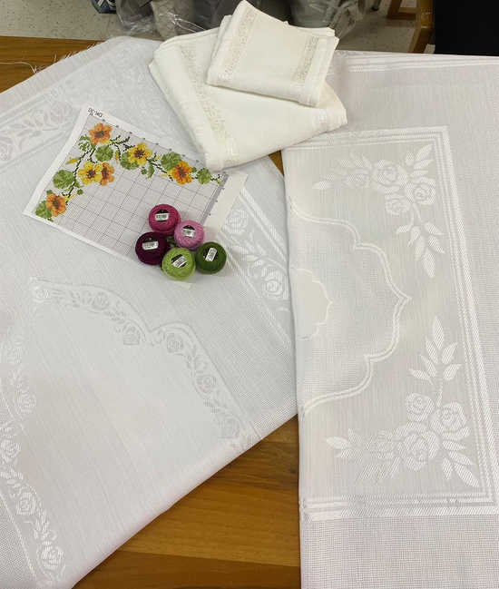 DK 30 Çiçek Şablonlu Rose Seccade, Kare Örtü, El havlusu Set