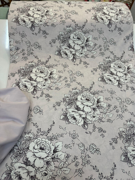 Zemin Floral Desenli Akfil D2500 Eflatun