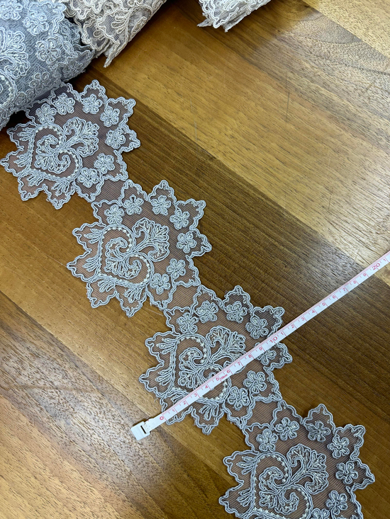 Gri D1200 Desen Fransız Güpürü (1 top)