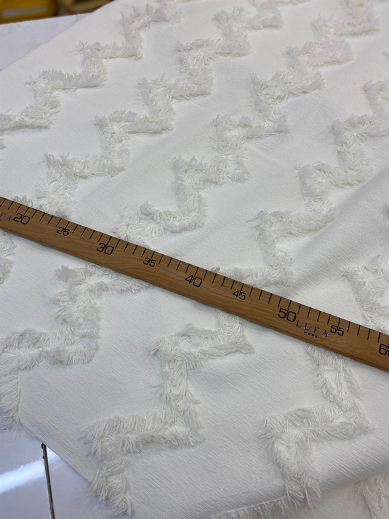 Krem Zikzak Püsküllü Hera Pike