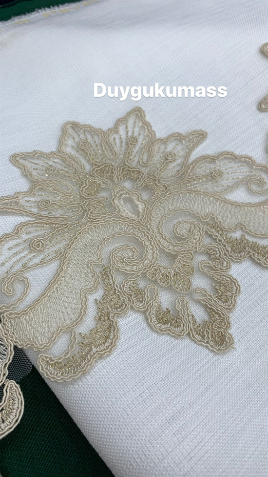 Lidya Desen Fransız Güpürü (1 top)