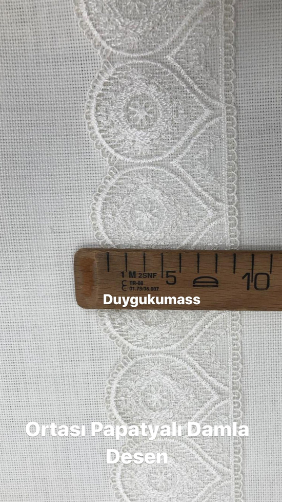 Ortası Papatya Damla Desen Güpür