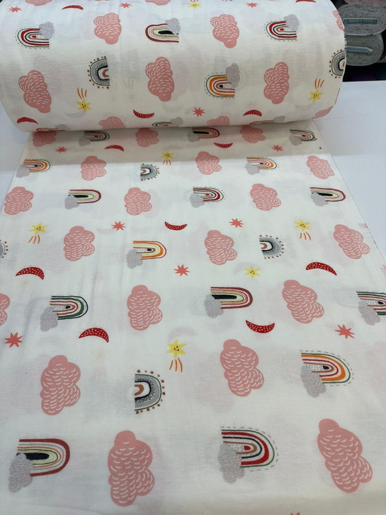 Pembe Bulut Ve Gökkuşağı Desen Pazen