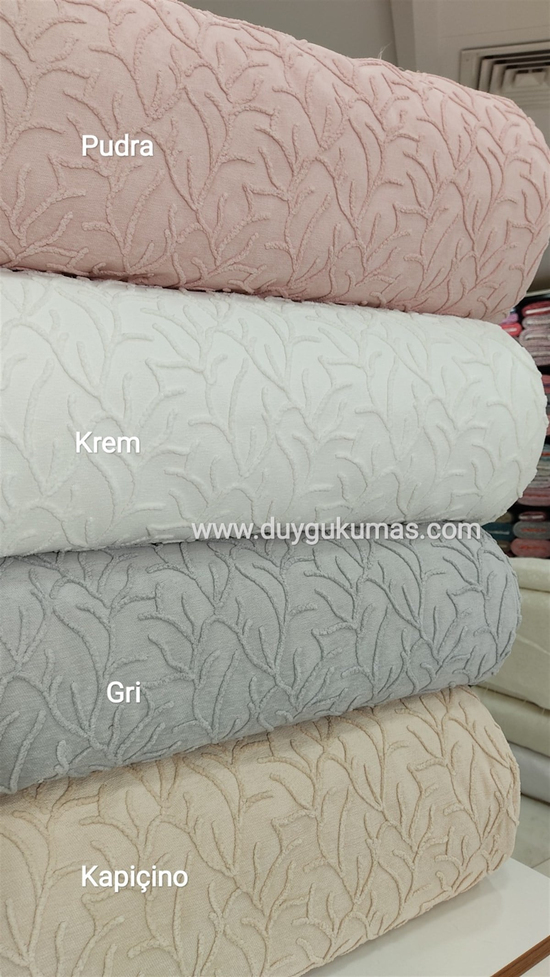 Sarmaşık Desen Kadife Nakışlı Pike Kumaşı