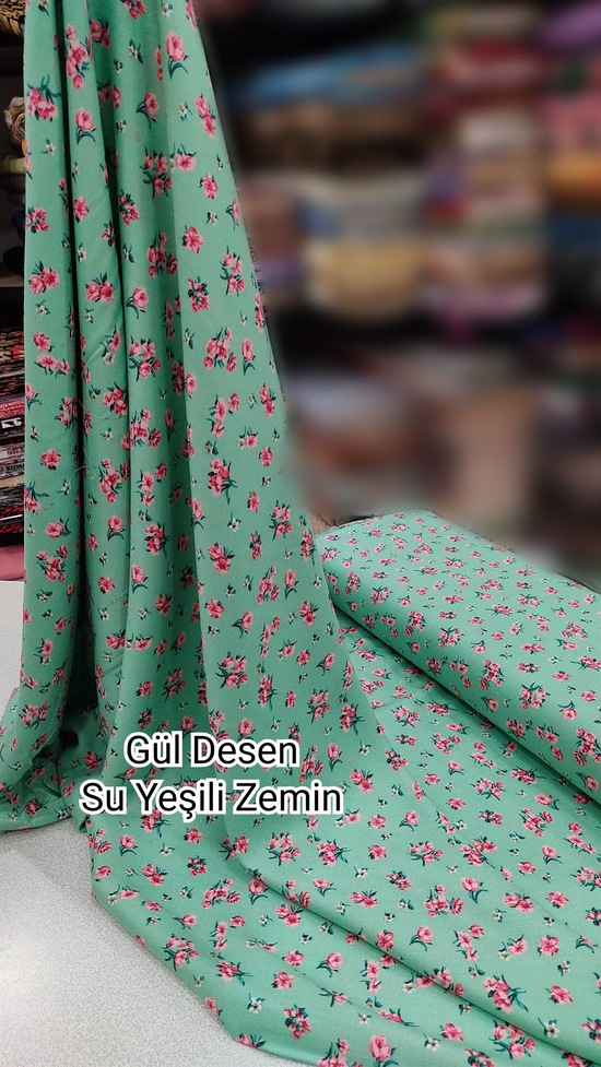 Su Yeşili Zemin Gül Desen Çift En Viskon