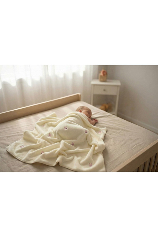 TAVŞAN NAKIŞLI WELSOFT 90*100 CM BEBEK BATTANİYESİ