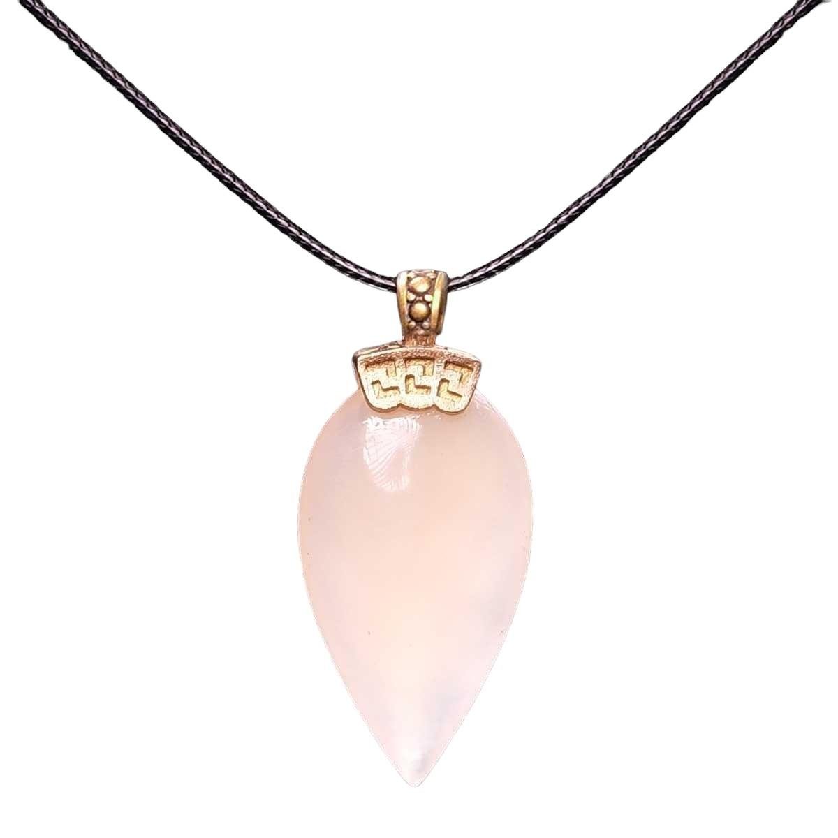 Beyaz Badem Kesim Akik Taşı Kolye 