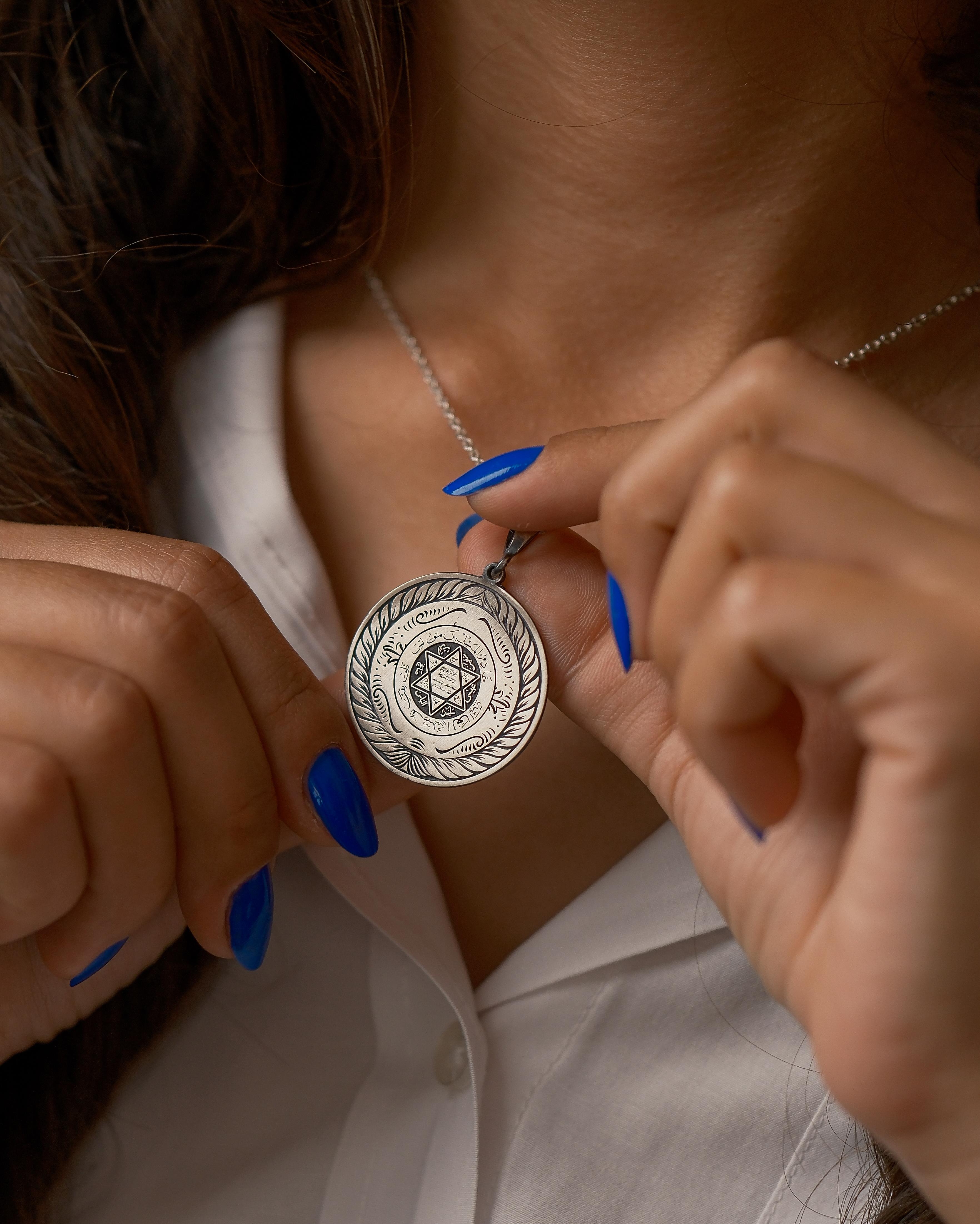 Süleyman Mührü İşlemeli 925 Ayar Gümüş Kolye (32 mm)