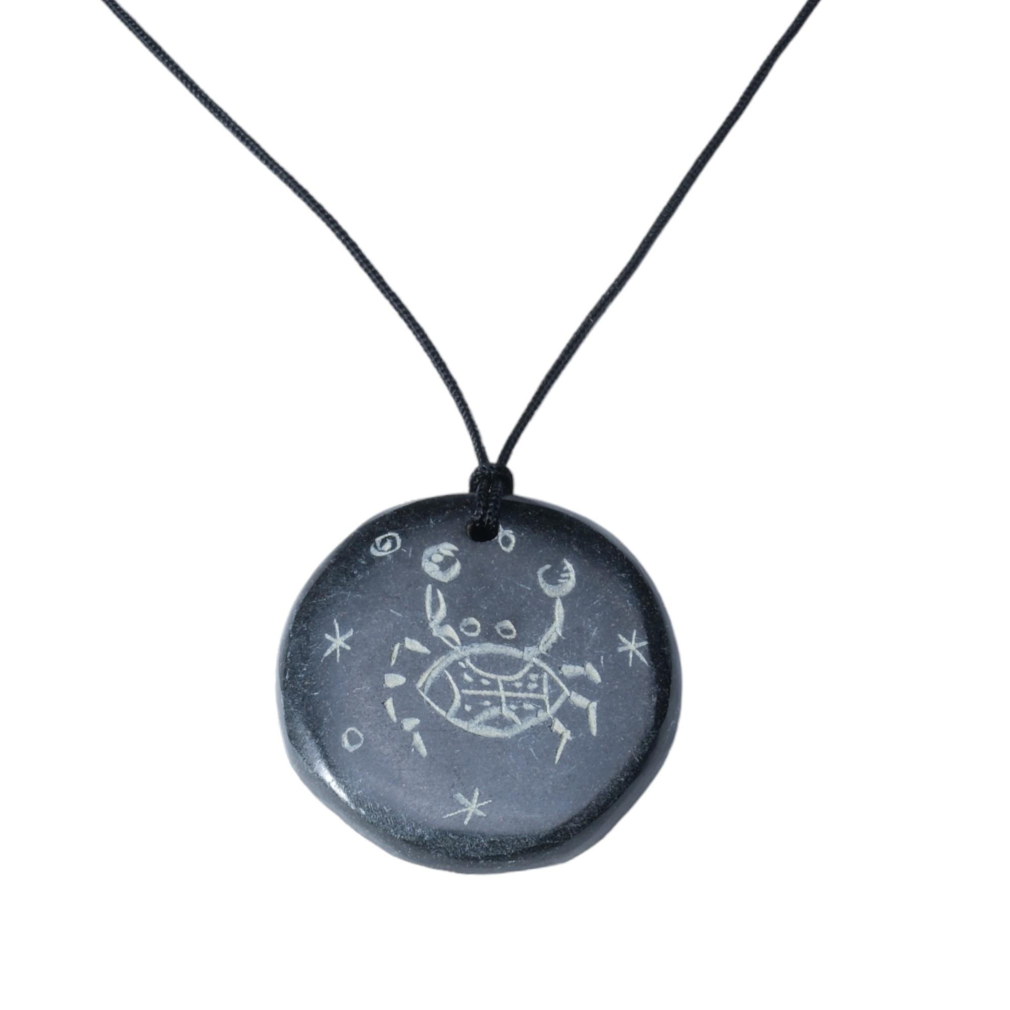 El Yapımı Serpantin Taşlı Yengeç Burcu Kolyesi