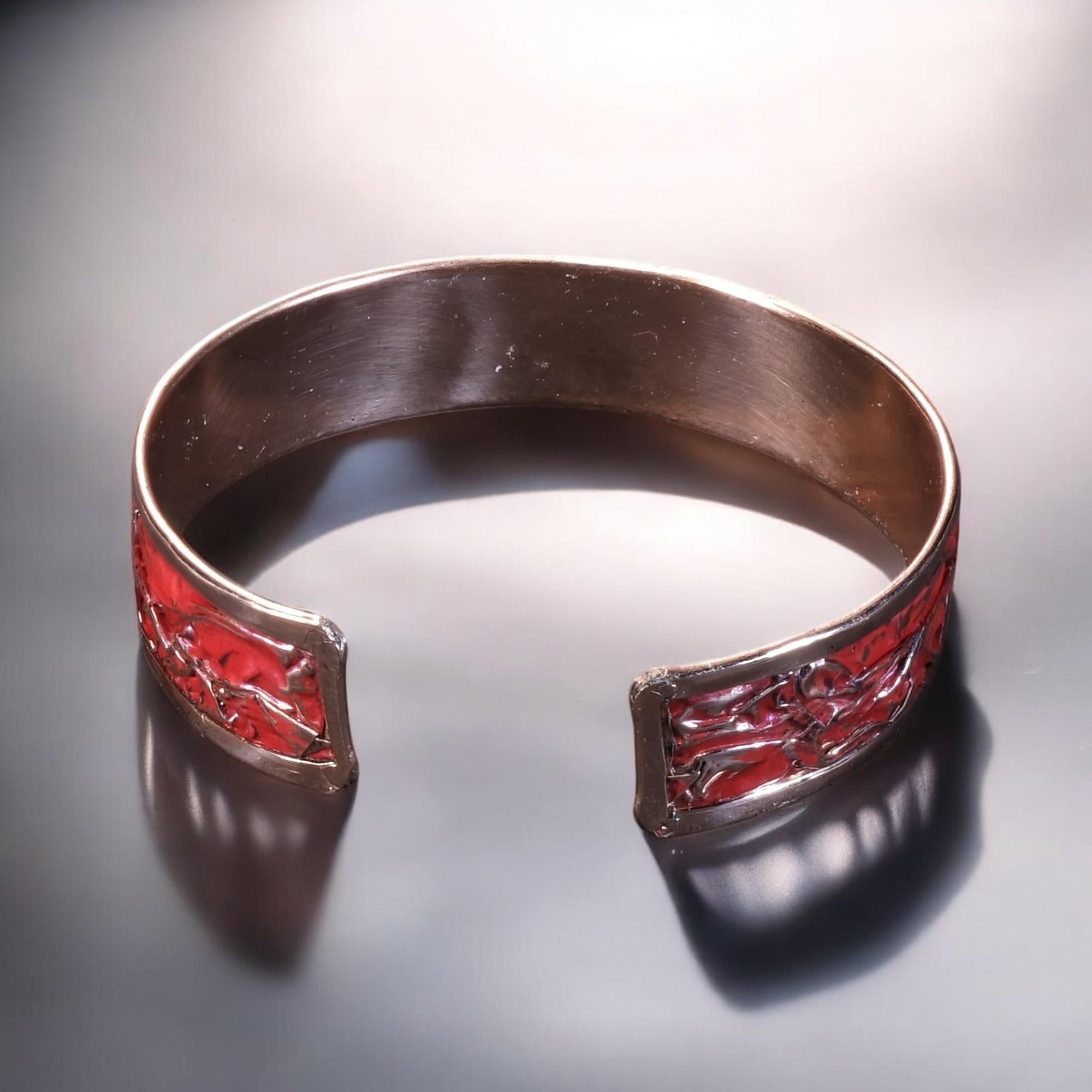 Esinti Desenli Kırmızı Renkli Bakır Bilezik