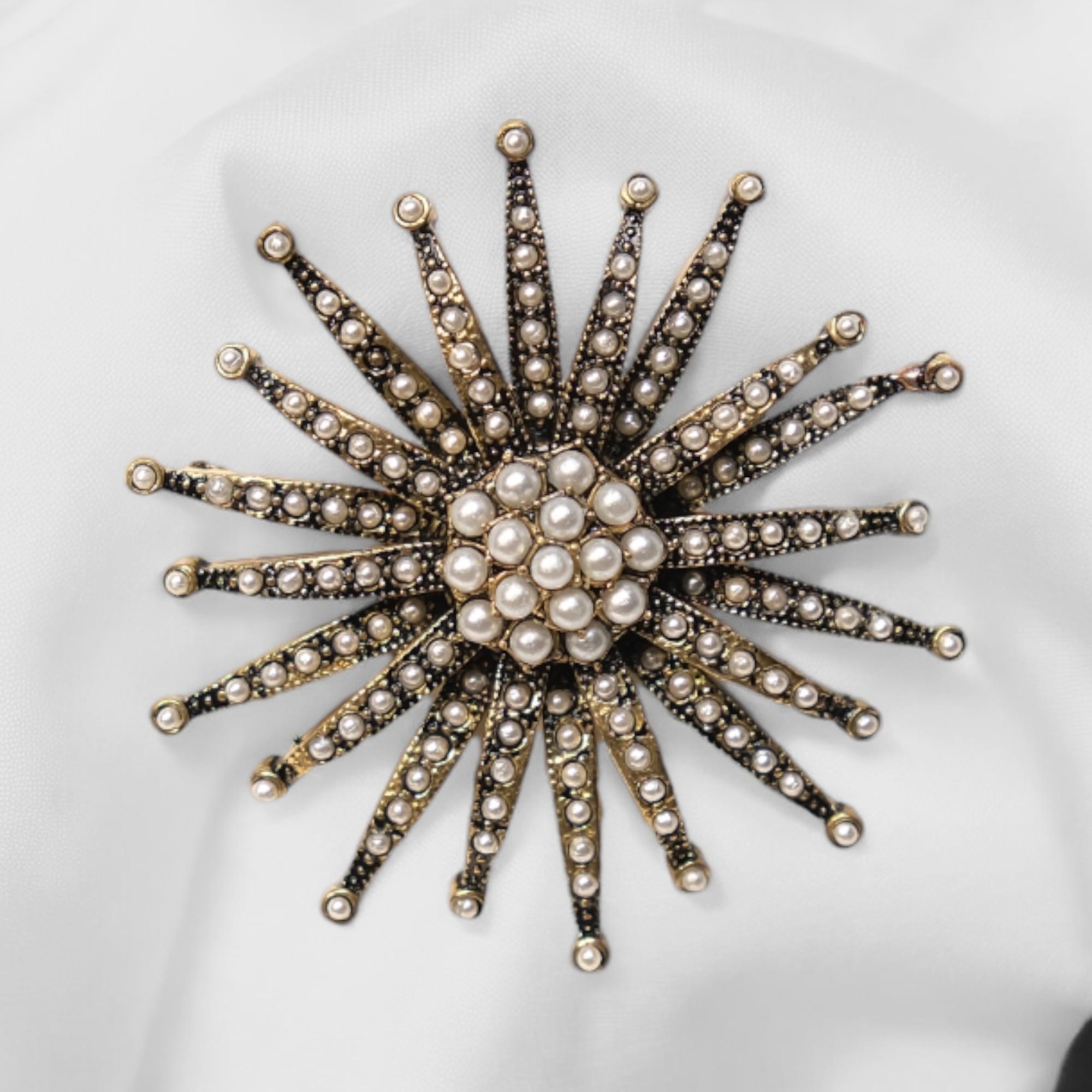 Işıltılı Güneş Bronz Broş