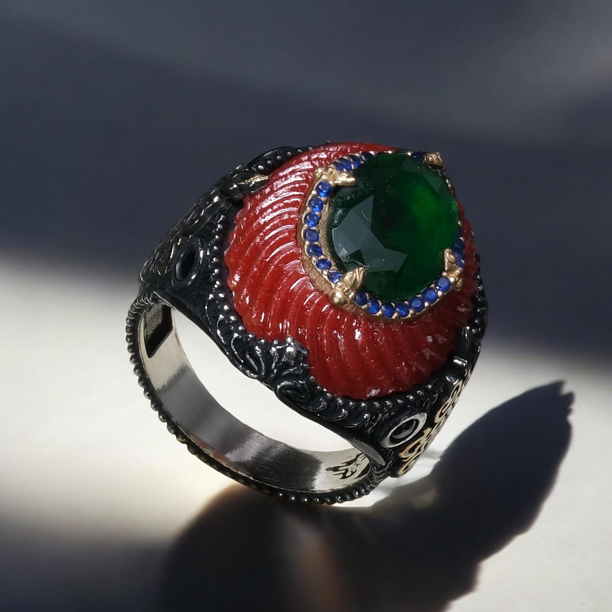 Kırmızı Yeşil Zirkon Taşlı İşlemeli 925 Ayar Gümüş Yüzük