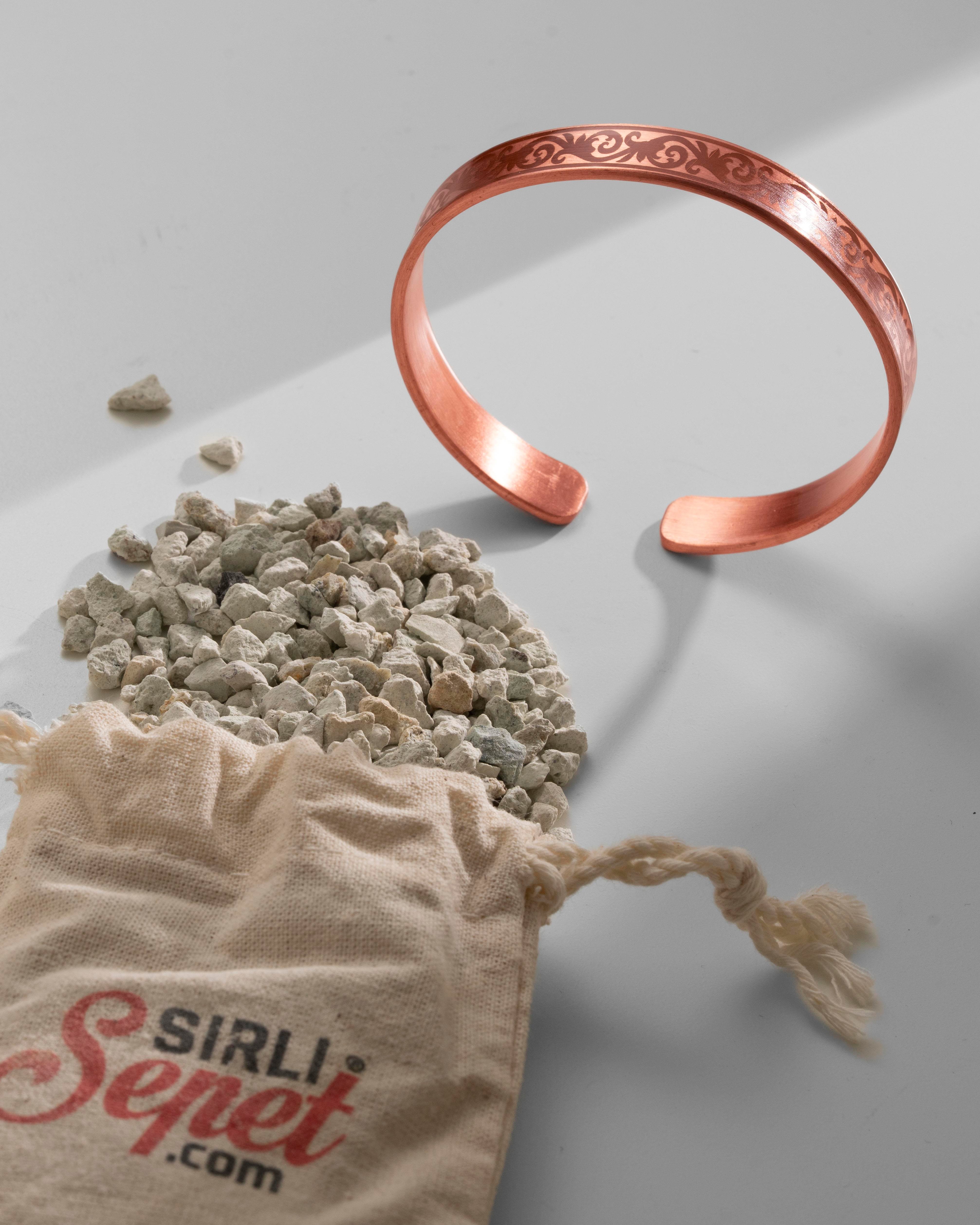 Sarmal Sarmaşık Desenli Bakır Bilezik (Zeolit Taşı)
