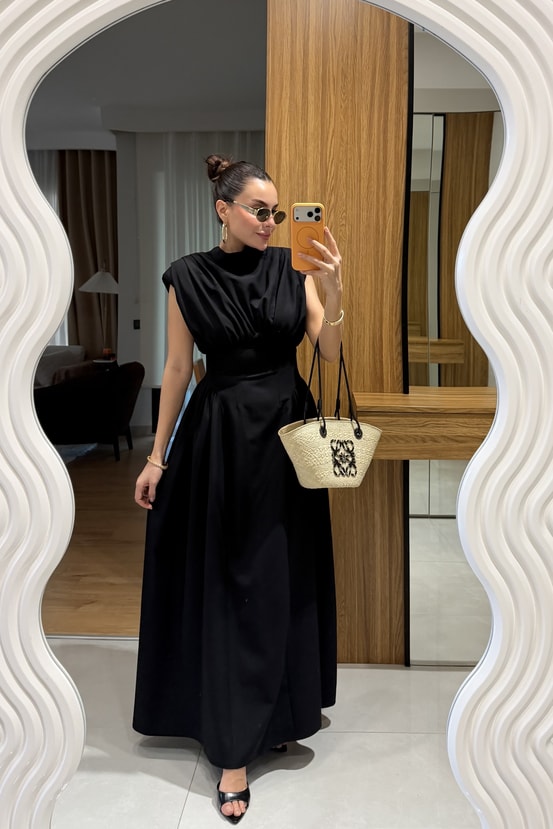 Adios Siyah Belden Oturtmalı Astarlı Elbise