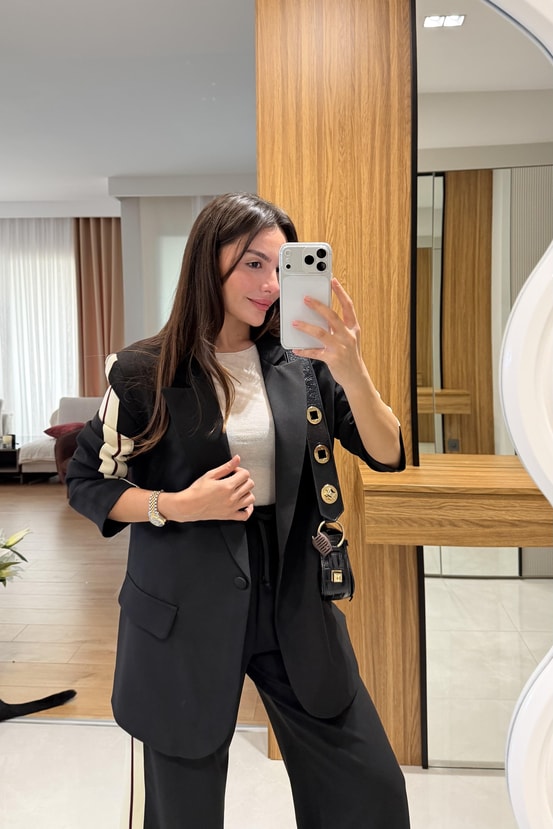 Axen Siyah Şerit Detaylı Takım