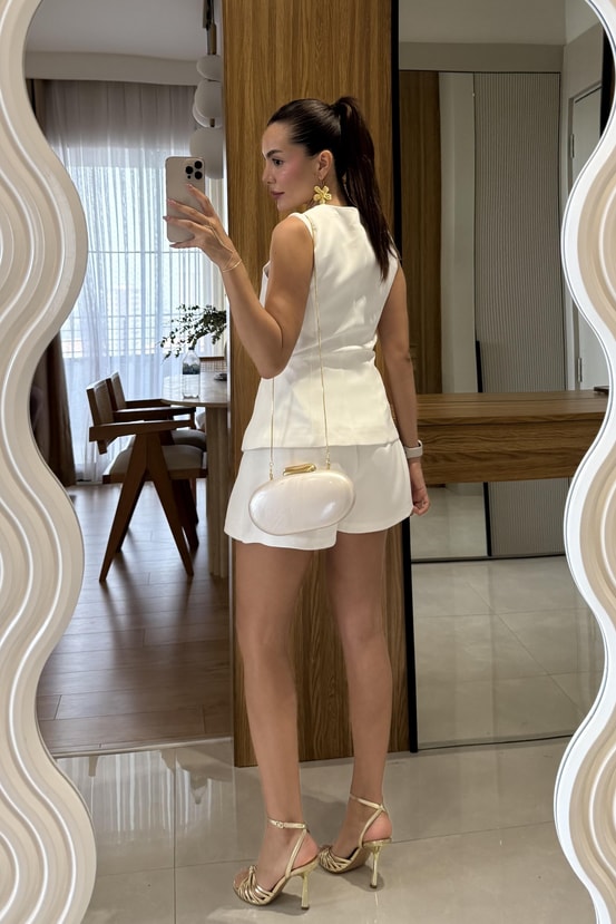 Bludenz Beyaz Düğmeli Tulum