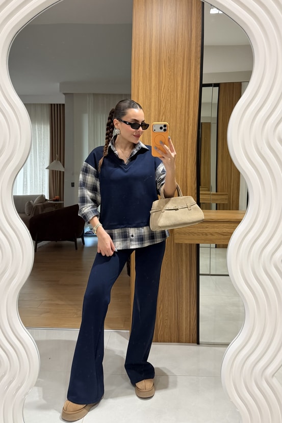 Bragen Lacivert Ekose Detaylı Takım