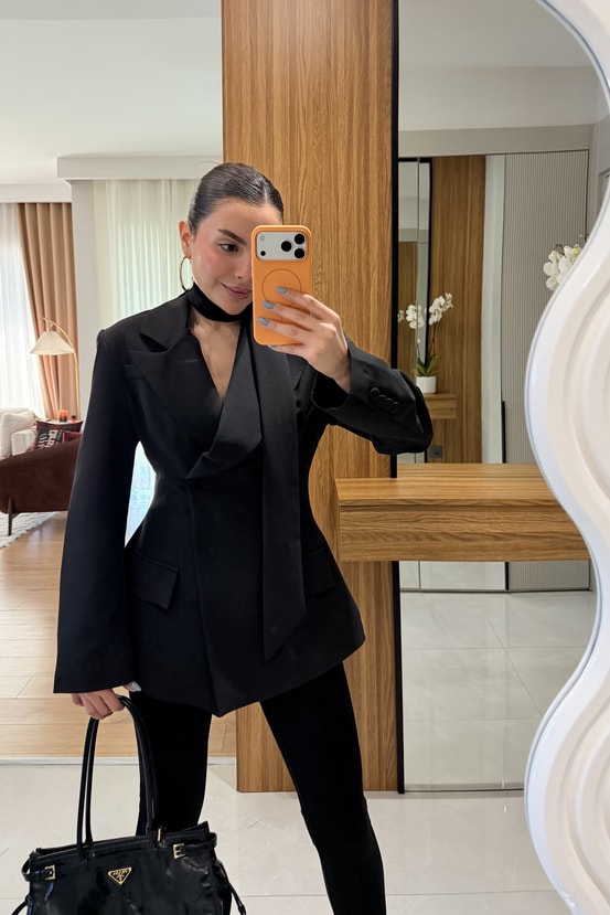 Classy Siyah Şal Detaylı Blazer 