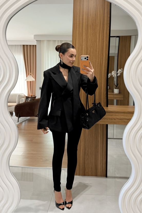 Classy Siyah Şal Detaylı Blazer 