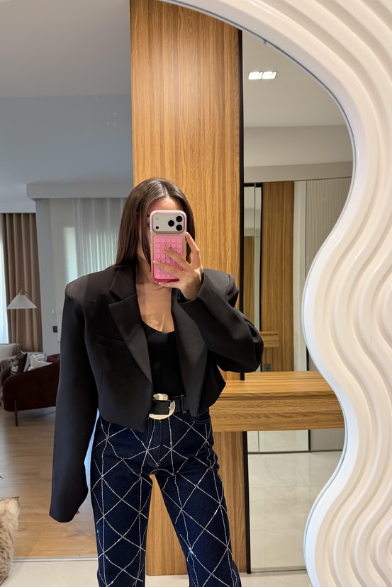 Denhaag Siyah Premium Vatkalı Mini Ceket