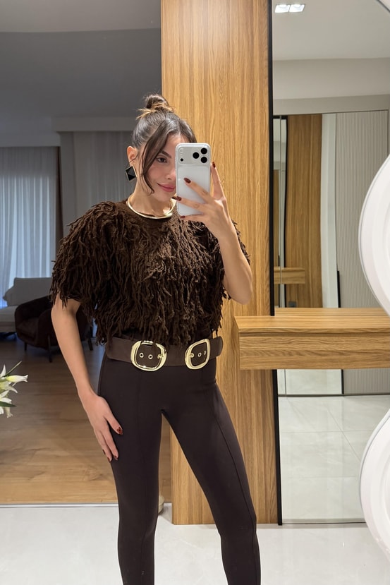 Design Acı Kahve Püsküllü Kazak