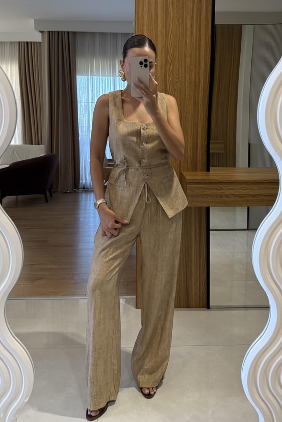 Emmy Karamel Yelekli Takım