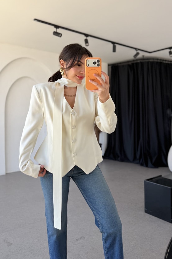 Janely Krem Şallı Blazer Ceket
