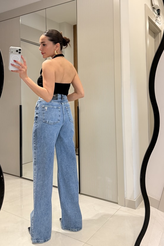 Leuven Siyah Halter Yaka Dilvin Crop