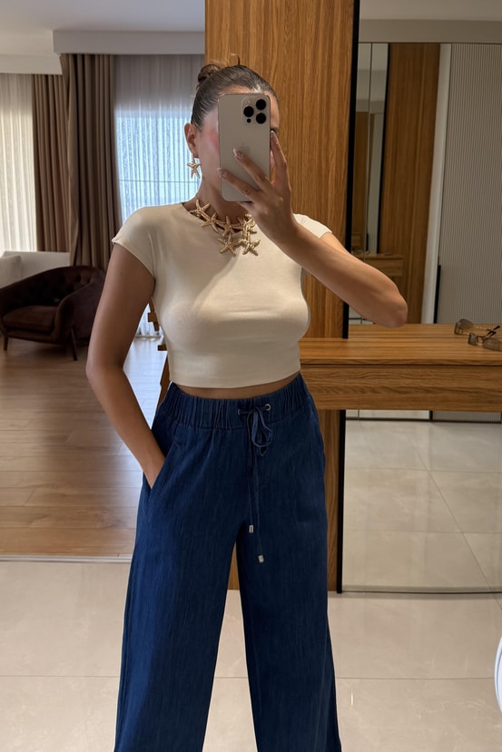 Locals Taş Basic Dilvin Crop 