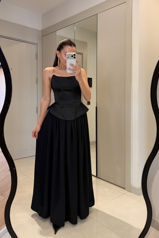Mirena Siyah Saten Straplez Korse Büstiyer