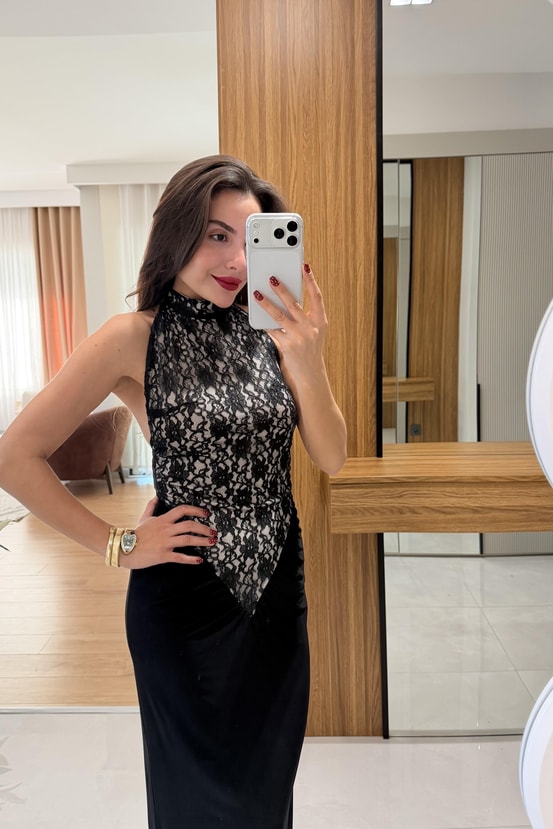Natha Siyah Halter Yaka Dantelli Elbise