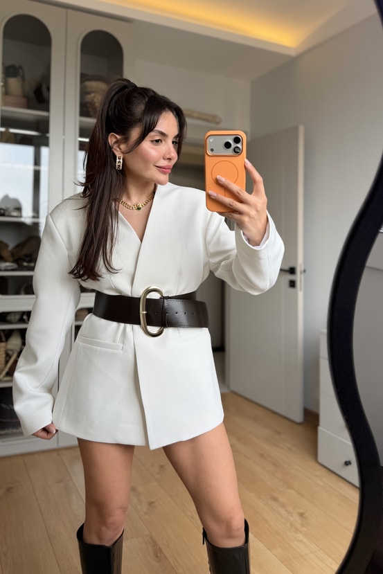 Reuben Beyaz Kalın Kemerli Blazer Ceket