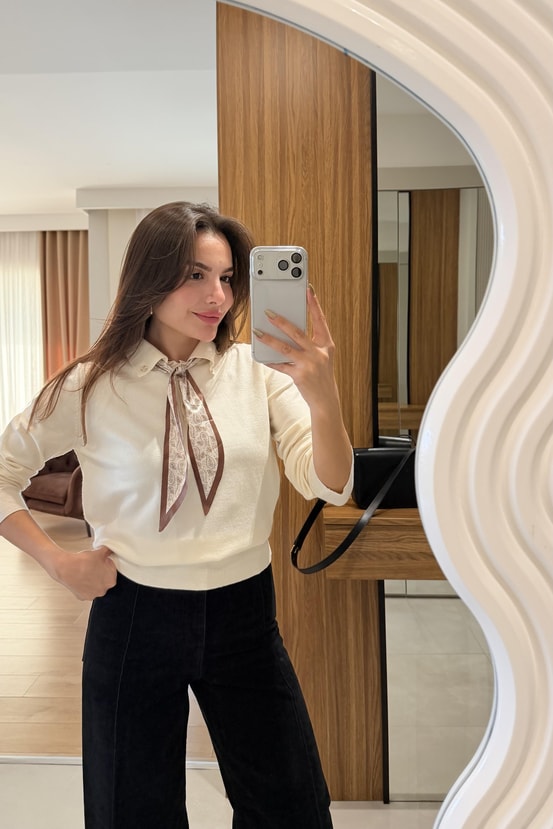 Revage Ekru Fularlı Triko