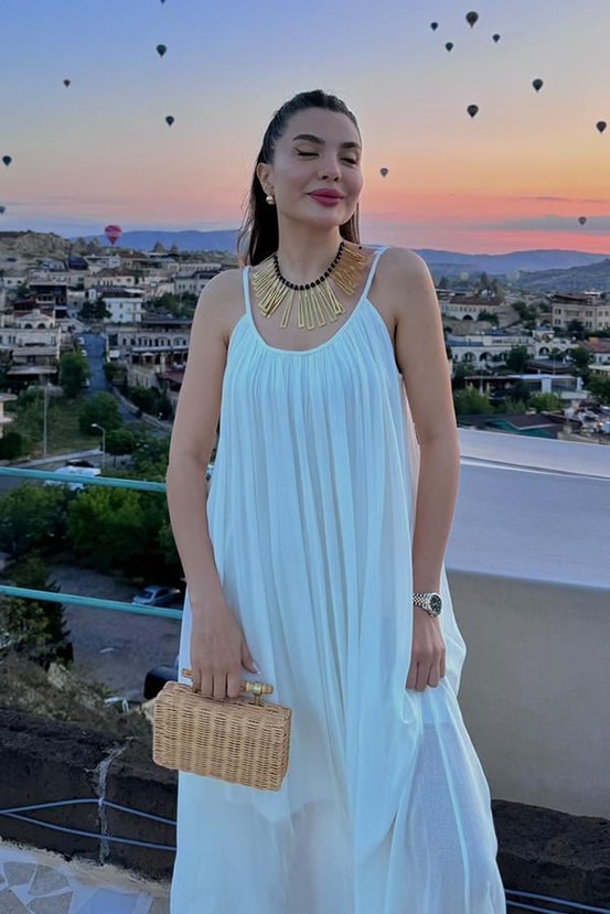 Roseta Askılı Beyaz  Elbise 