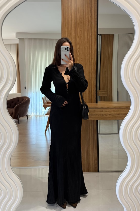 Sanya Siyah Triko Düğmeli Elbise