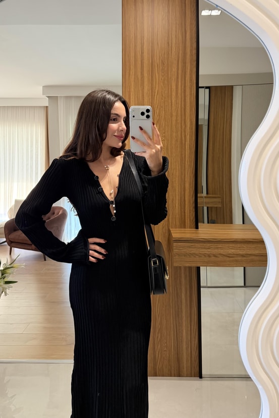 Sanya Siyah Triko Düğmeli Elbise