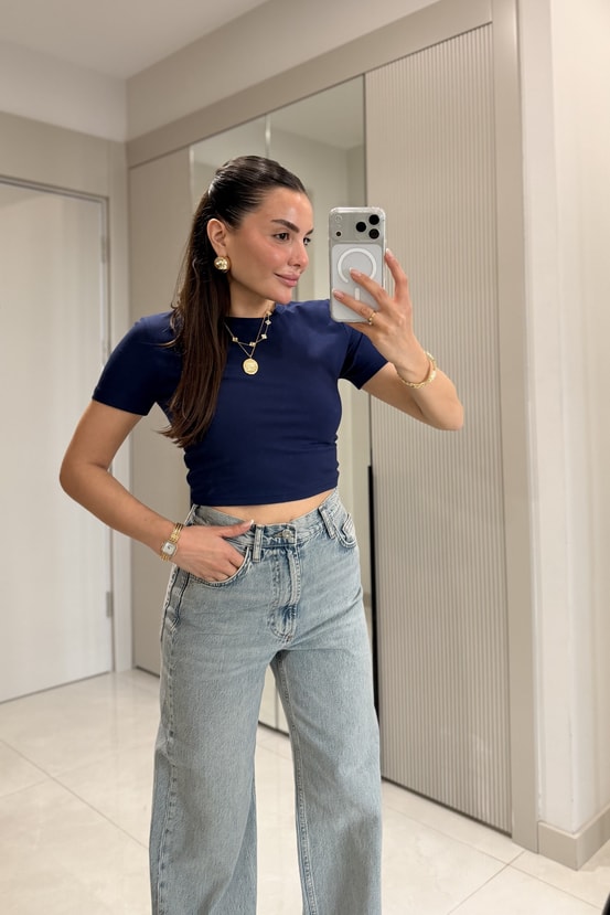 Seize Lacivert Basic Slim Fit Crop Bluz
