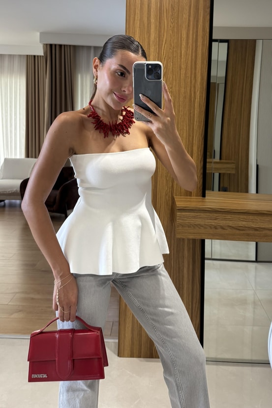 Sofya Dilvin  Straplez Peplum Detaylı Beyaz Bluz