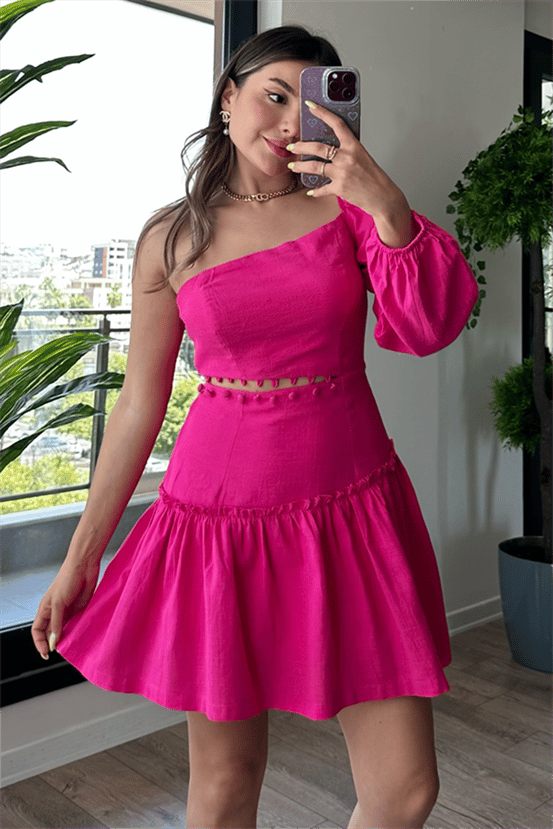 Tek omuz yandan dekolteli pembe elbise