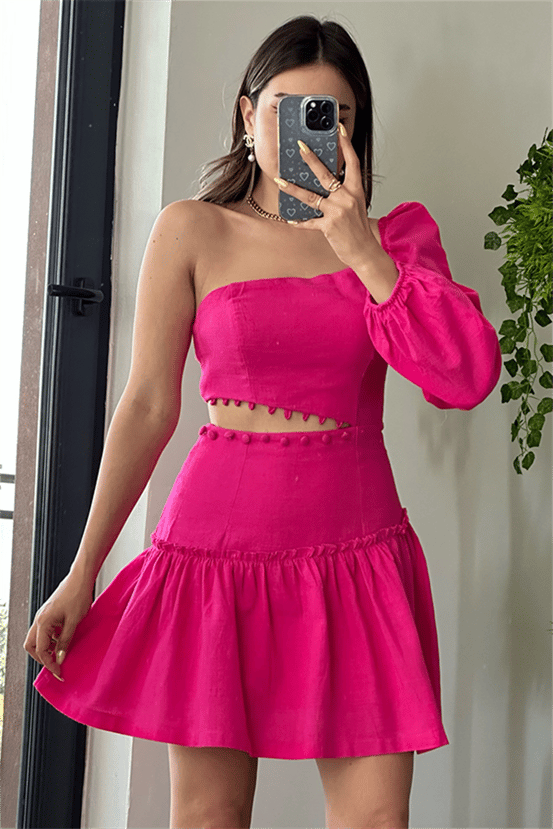 Tek omuz yandan dekolteli pembe elbise