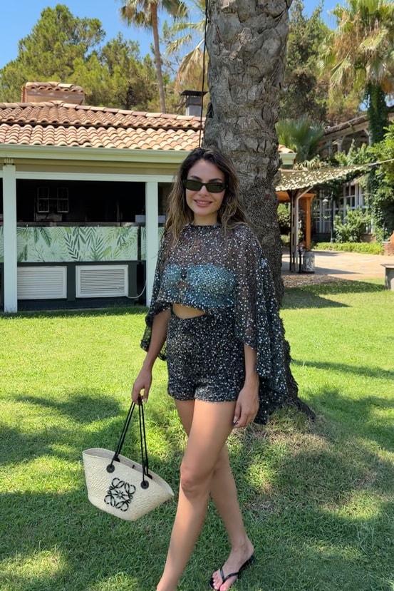 Victoria Siyah Pulpayet Beacwear Şortlu Takım