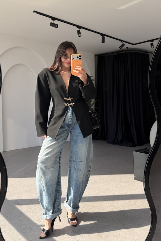 Viero Siyah Gold Tokalı Modern Blazer Ceket