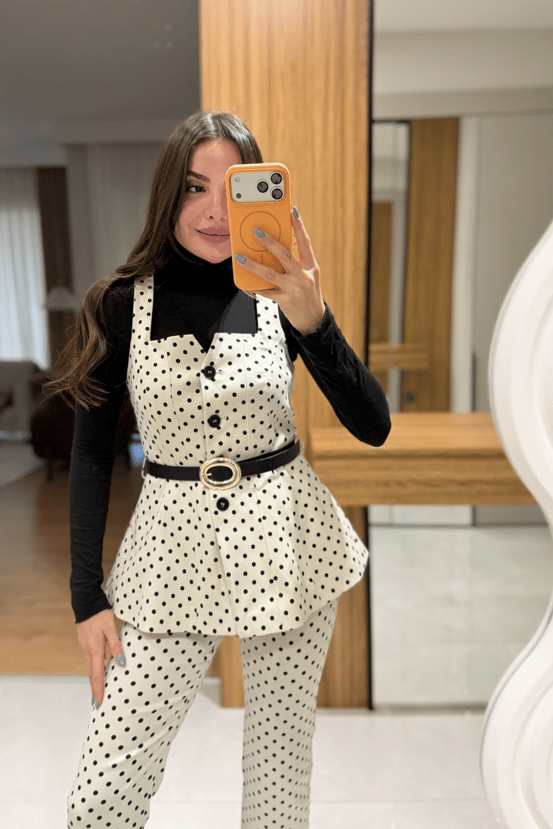 Viola Ekru Puantiyeli Kemerli Yelek