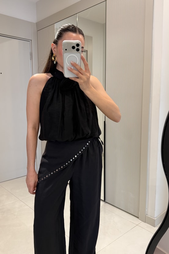 Vionce Siyah Güllü Halter Yaka Bluz