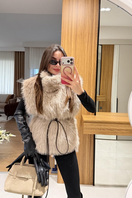 Wanda Vizon Kemerli Süveter Kürk