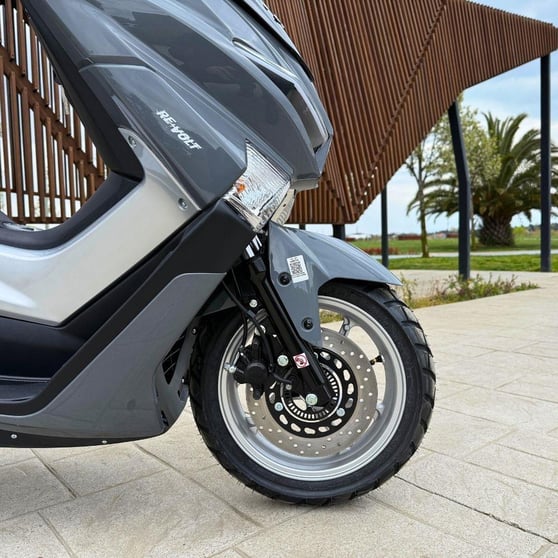 Revolt RSX5 149,6 cc Scooter Motosiklet