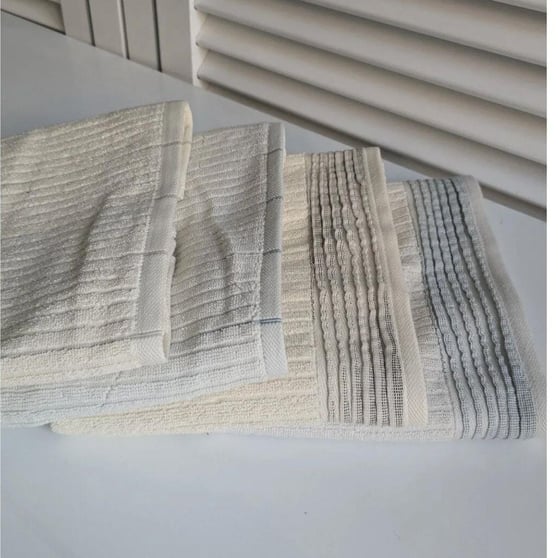 Özdilek Modern Ikat Renkli 4lü Kutulu %100 Pamuk Havlu Seti 50x90 cm