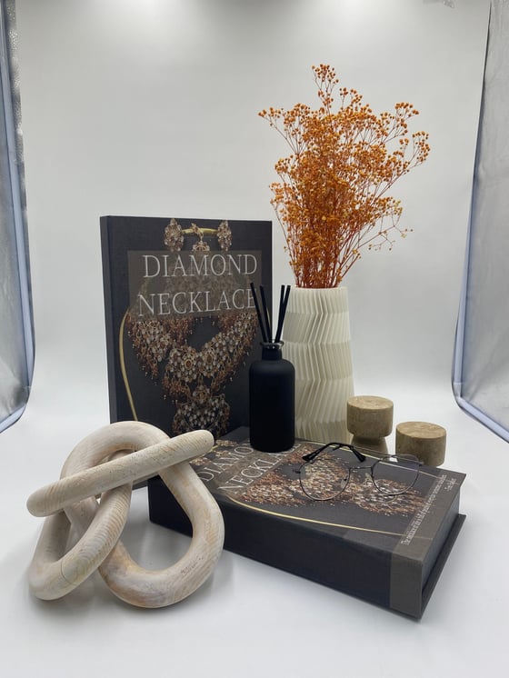 Diamond Necklace Dekoratif Kitap KutuDekoratif Kitap KutularTablolife