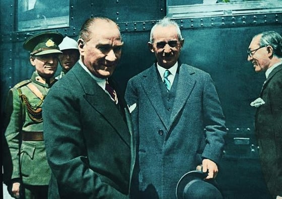 Mustafa Kemal Atatürk - Kanvas Tablo ATGE-045-FAtatürk TablolarıTablolife.com