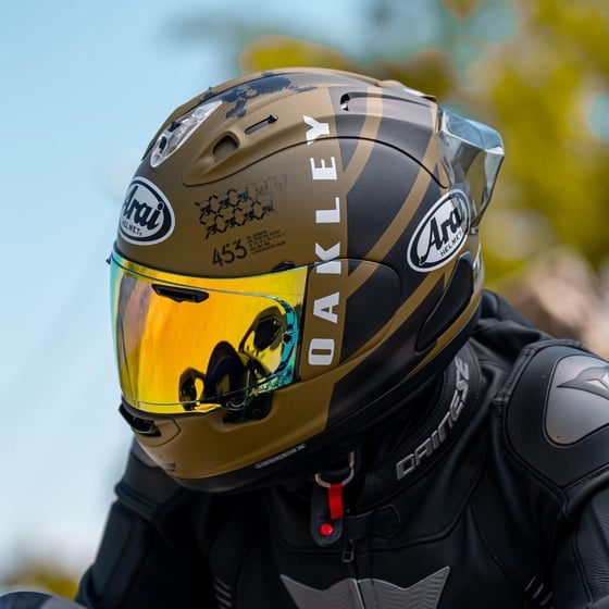 Arai RX-7 V Evo Maverick Oakley Kapalı Kask